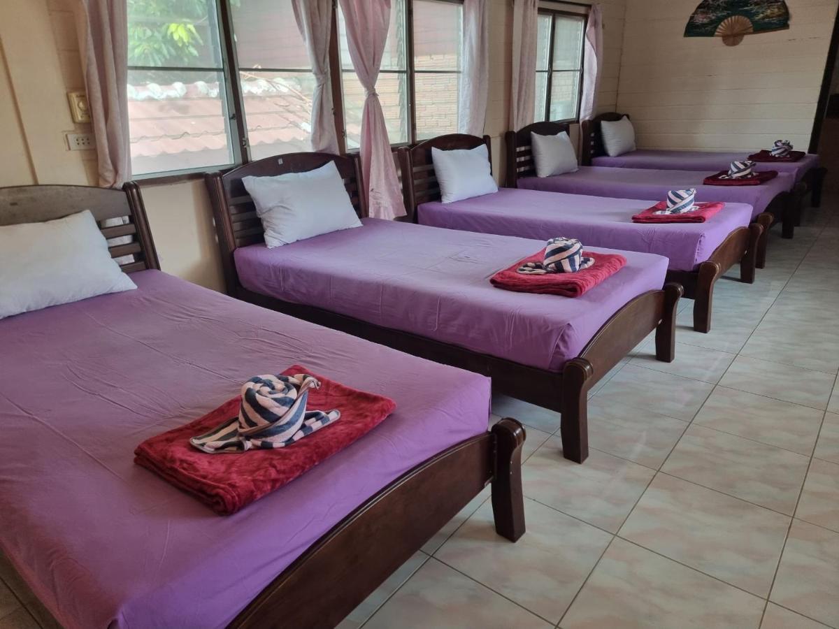 Lotus Hostel Beach Ko Tao Ngoại thất bức ảnh