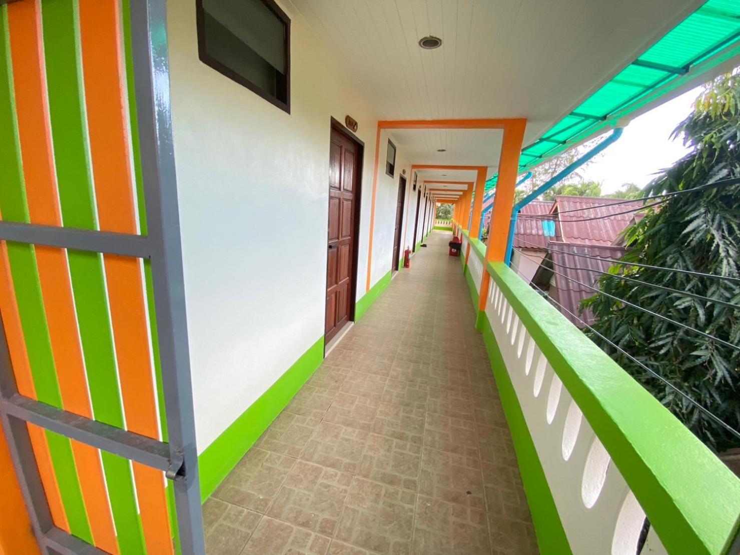 Lotus Hostel Beach Ko Tao Ngoại thất bức ảnh